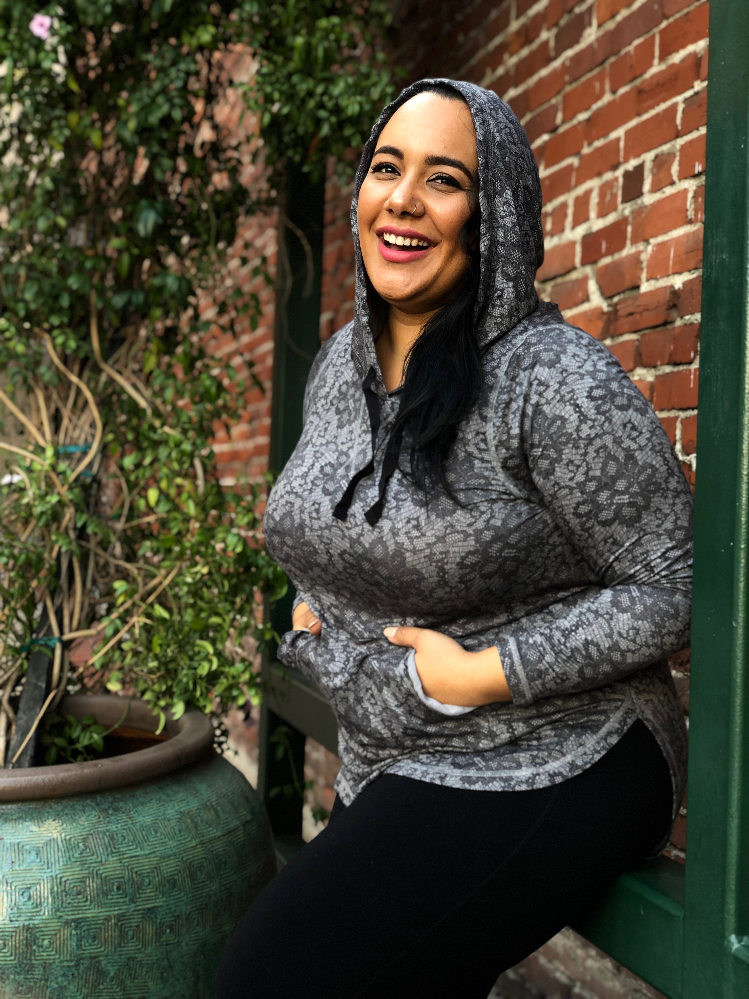 Plus size style blogger, The Chief of Style, Amy Stretten, wearing LIVI Cacique and Lane Bryant for Thanksgiving Black Friday sales